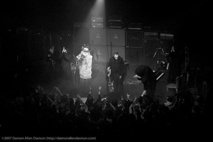 Sunn O)))